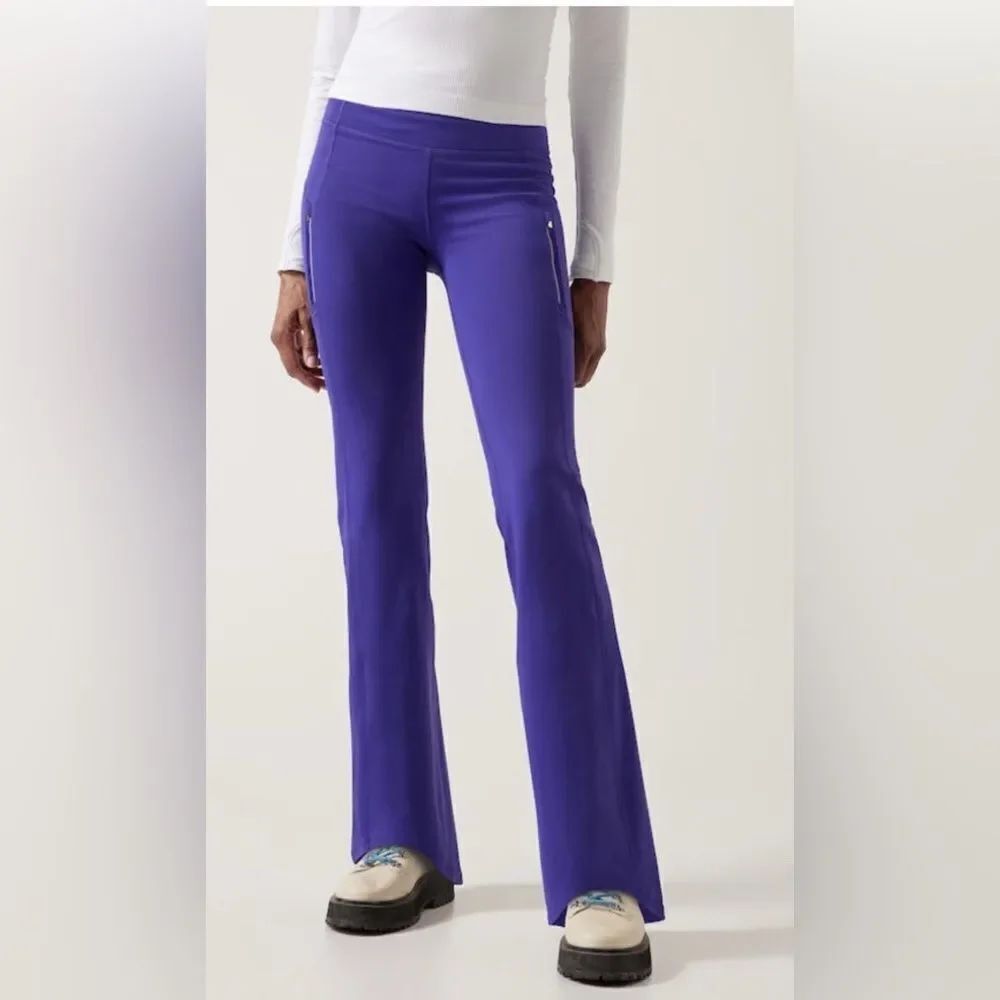 Athleta RAINIER BOOTCUT PANT NEW Size XS Color Noble Blue